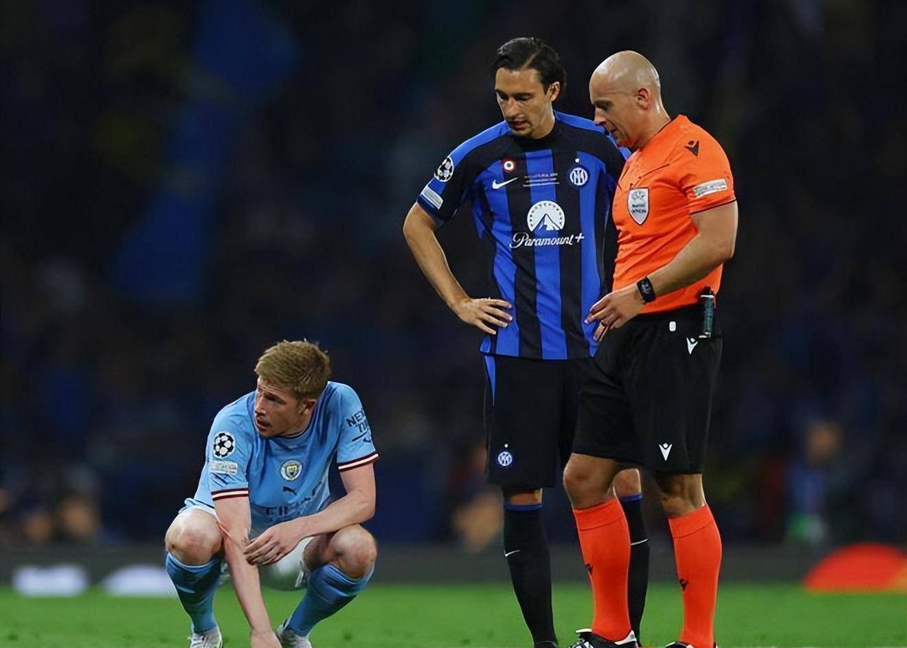 英雄联盟台服官网地址一览-包含赛地聚焦——意甲今晨热度飙升,曼城复出首秀,震撼外界,训练强度明显提升的词条