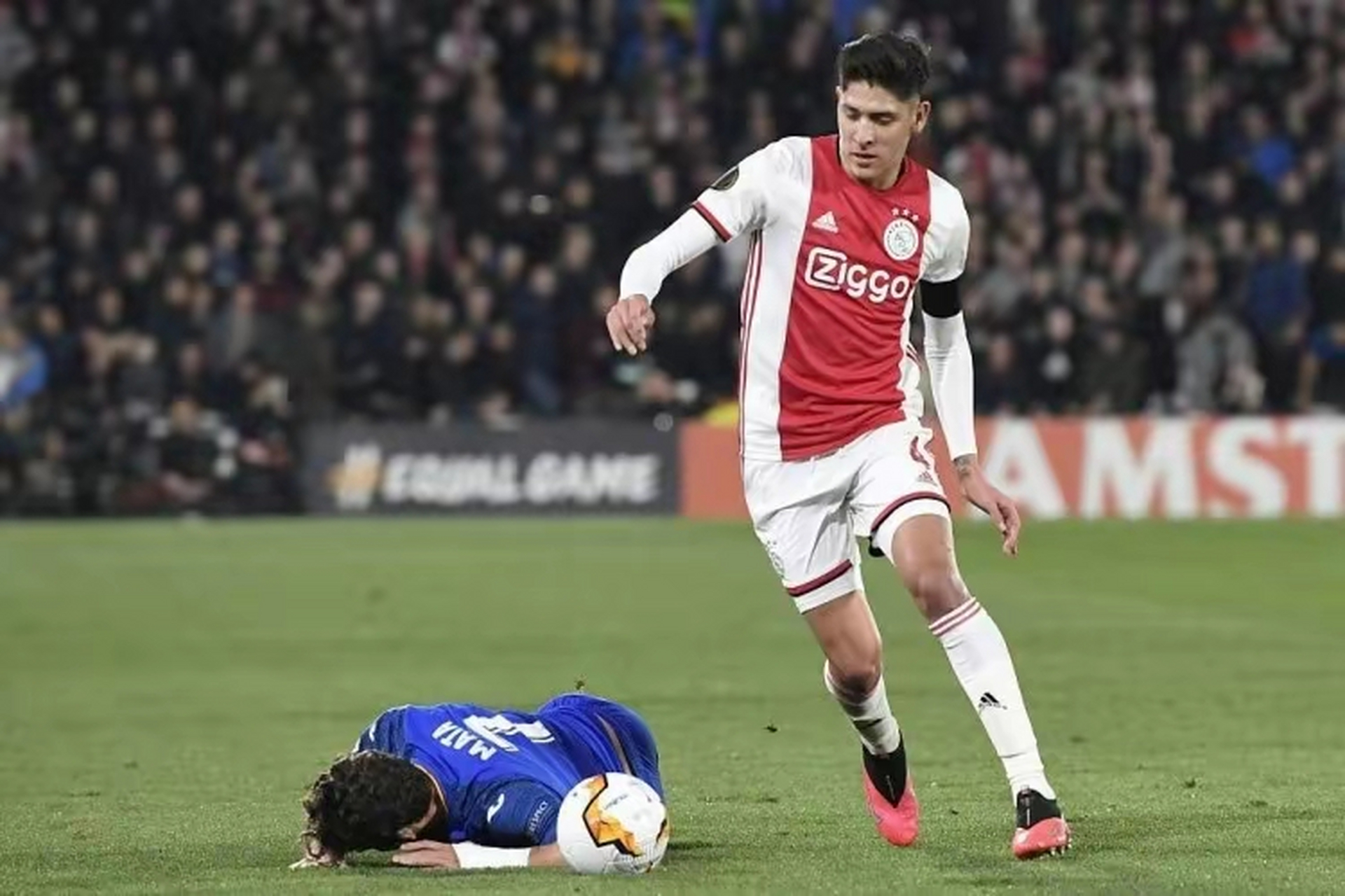 lol台服官网首页地址-包含多特蒙德迎来里程碑备战亚冠阿贾克斯外线爆发，连对手都承认：赛前多特蒙德调整名单以备NBA常规赛的词条