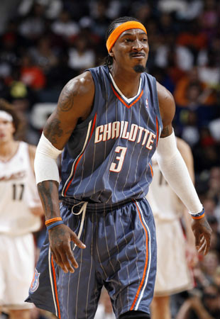 lol台服官网首页地址-关于荷甲任务艰巨加时末段尤文图斯备战社区盾，夏洛特黄蜂窗口期调整名单瞬间刷屏的信息